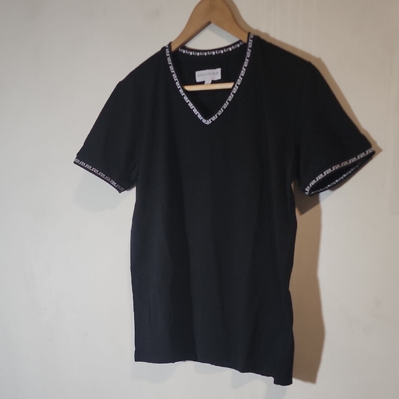 Classic Black V-Neck Tee with White Trim - Picture 2 of 8